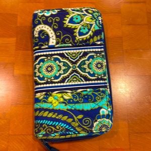 Vera Bradley blue paisley wallet